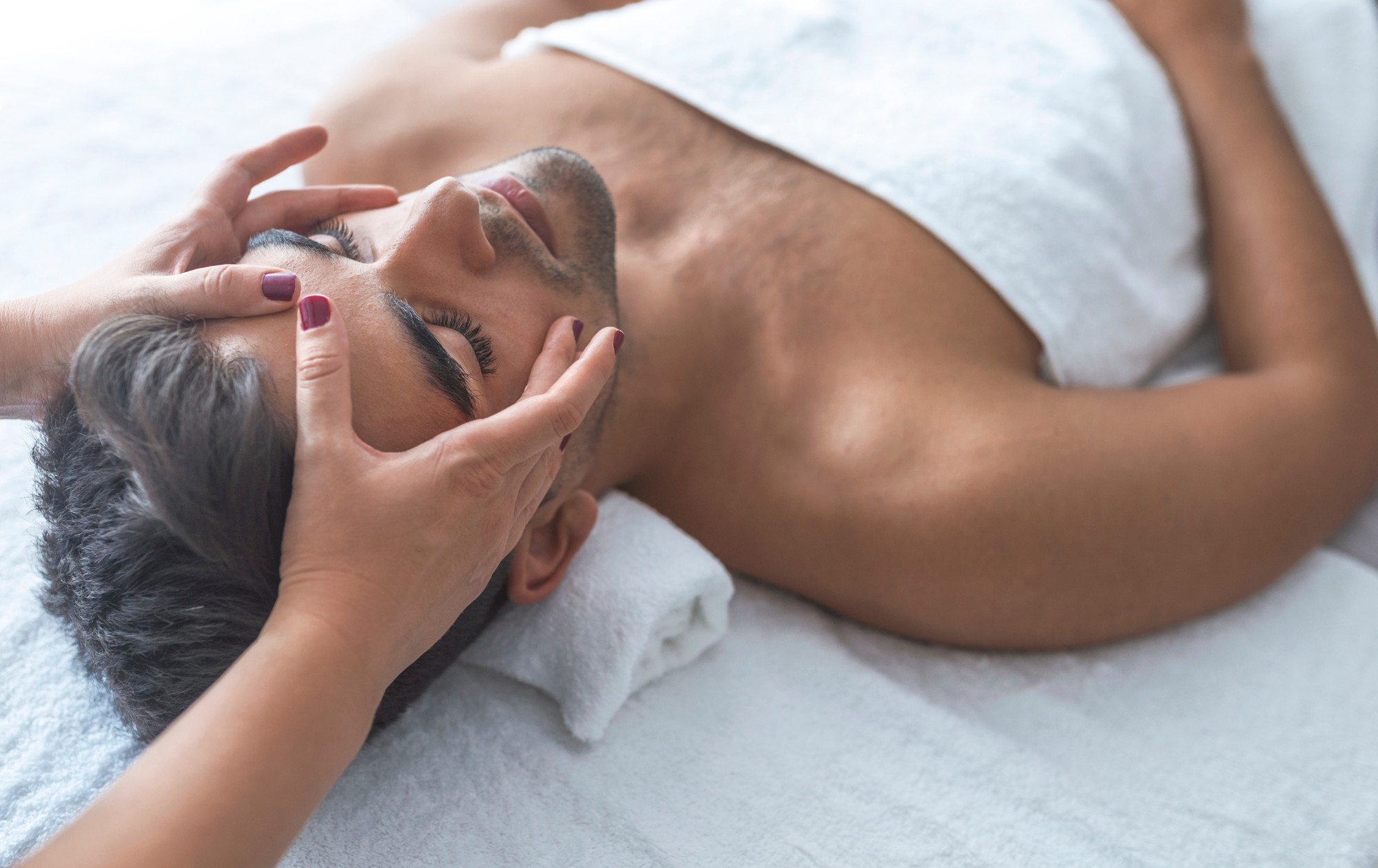 Read more about the article How Professional Massage Benefits Men’s Health