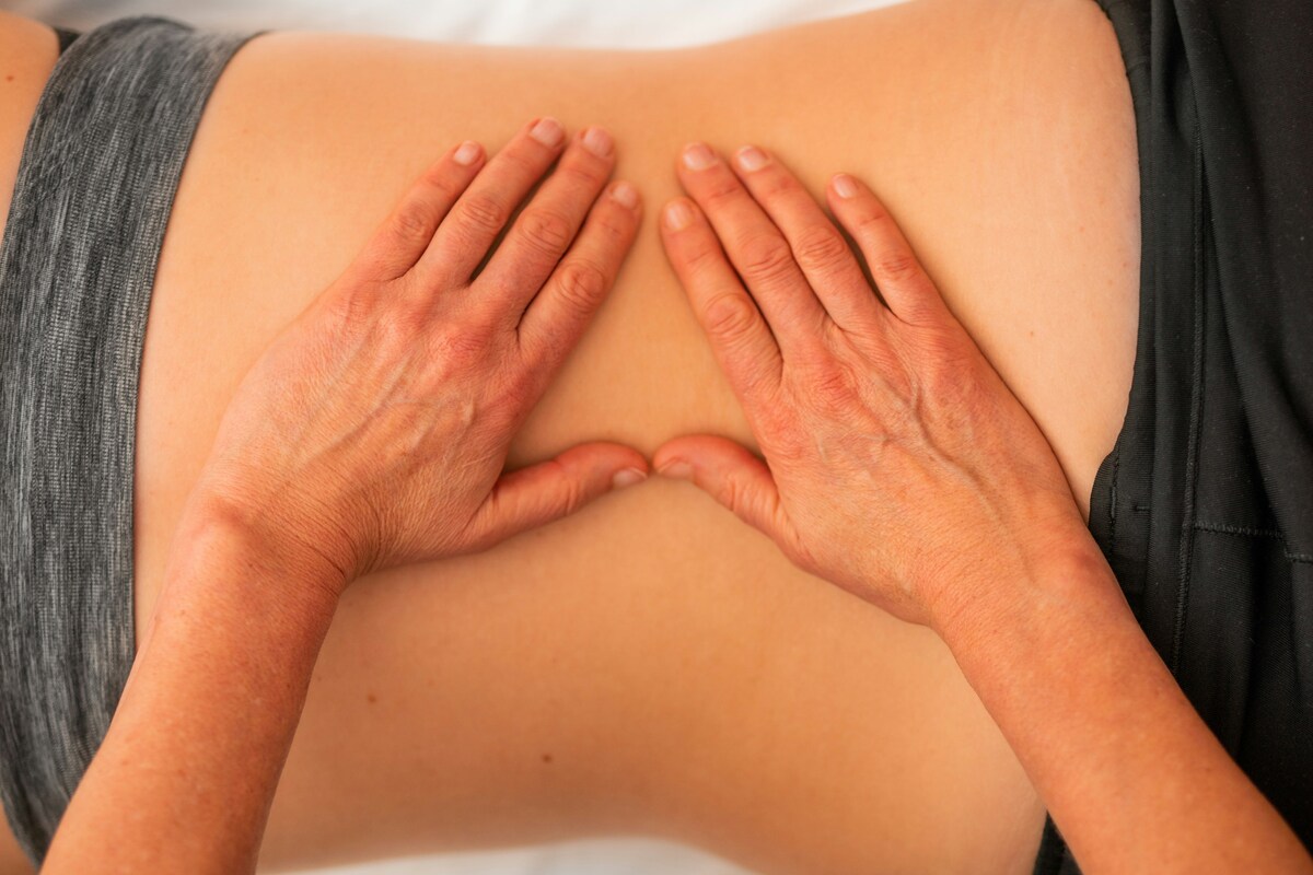 Read more about the article When to Use Tapotement in a Massage Session